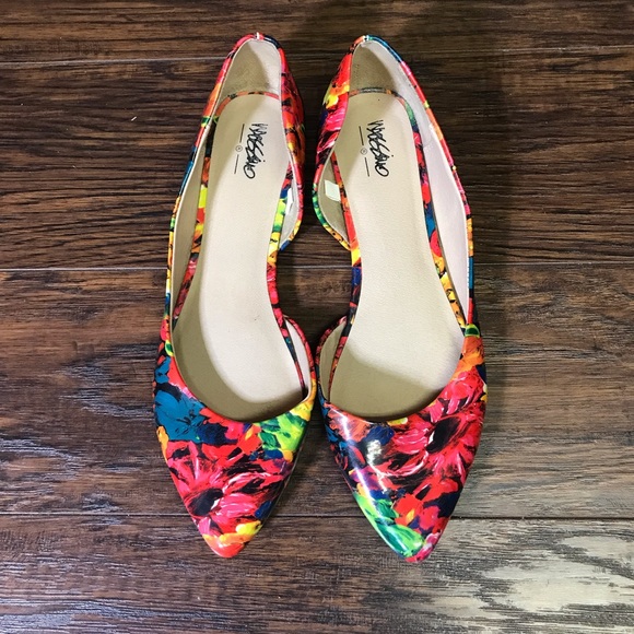 Colorful Flower Flats - Picture 4 of 4